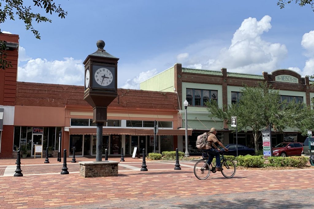 Sanford Clock on 1st Street